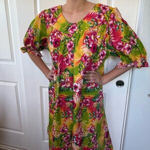 💛🌺 VINTAGE floral pink hibiscus 🌺 tropical yellow luau maxi dress Hawaiian L